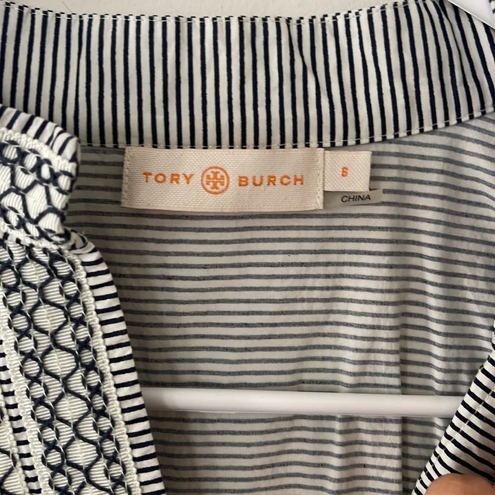 Tory Burch excellent zipper